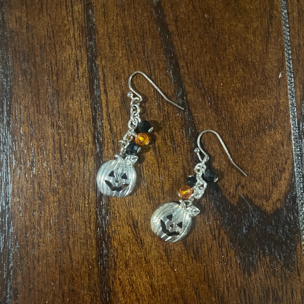 Silver and Black Dangle Earrings with Engraved Pendants